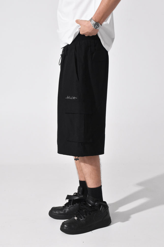 
                  
                    Load image into Gallery viewer, CARGO SHORTS - BLACK
                  
                