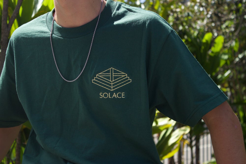 Embroidered Solace logo tee - Forest Green