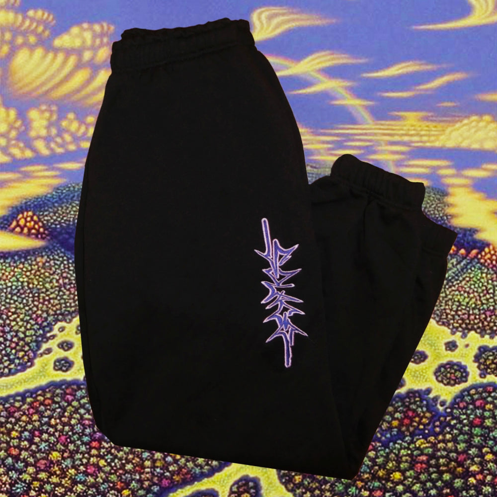 
                  
                    Load image into Gallery viewer, Premium Heavyweight Grafix Trackies - Black
                  
                